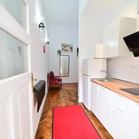 Flh - Maria Grand Square Apartment Sibiu